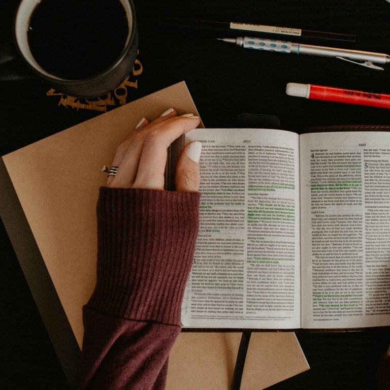 kelly-sikkema-WN1o-_0fPDo-unsplash